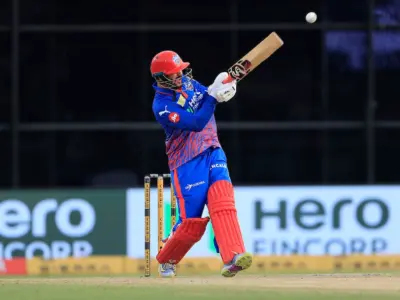 ফের ব্যাট হাতে সমীরের ঝড়, মুম্বইকে হারিয়ে আইপিএলের শীর্ষে দিল্লি