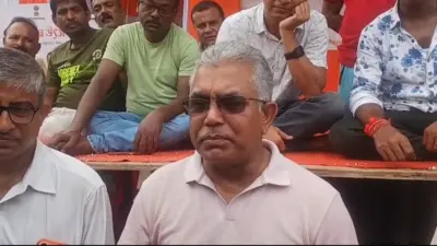 'আদালতকে কখনও মানেননি মমতা', মালদায় চা-চক্রে বিস্ফোরক দিলীপ।
