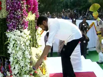 అమరవీరులకు సీఎం రేవంత్ నివాళి