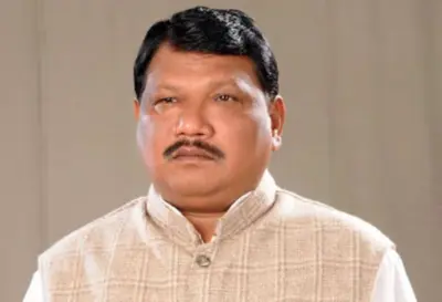 ओडिशा बीजेपी में घमासान, केंद्रीय मंत्री जुएल ओराम ने लगाया कैबिनेट से हटाने की साज़िश का आरोप, कहा- मैं उसके हाथ काट दूंगा.
