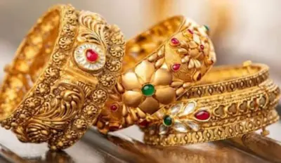 Gold Silver Price Today: ਸੋਨੇ-ਚਾਂਦੀ 'ਚ ਗਿਰਾਵਟ ਜਾਰੀ, ਜਾਣੋ ਅੱਜ ਕਿੰਨੇ ਡਿੱਗੇ ਰੇਟ? 10 ਗ੍ਰਾਮ ਸੋਨਾ ਇੰਨਾ ਸਸਤਾ ਹੋਇਆ...