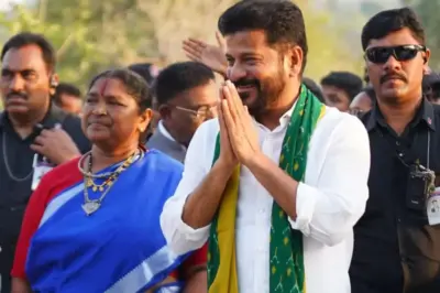 వనదేవతల సన్నిధిలో కొత్త పింఛన్లు