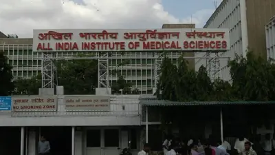 Sugery Delay: ଅସ୍ତ୍ରୋପଚାର ବିନା ଚାଲିଗଲା ୧୫ ବର୍ଷୀୟ ଝିଅ ଜୀବନ, ହସ୍ପିଟାଲ ବିରୋଧରେ ଅଭିଯୋଗ ଆଣିଲେ ବାପା