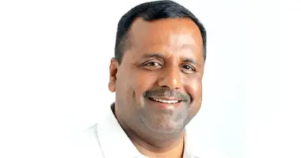 15 ನಿಮಿಷದಲ್ಲಿ ಬಾರದಿದ್ದರೆ 108 ಆಂಬುಲೆನ್ಸ್ ಚಾಲಕರಿಗೆ ₹5,000 ದಂಡ: ಸಚಿವ ಯು.ಟಿ. ಖಾದರ್ ಎಚ್ಚರಿಕೆ
