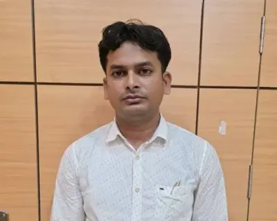 ୨୦ ହଜାର ଲାଞ୍ଚ ନେଉଥିବା ବେଳେ ଧରାପଡ଼ିଲେ ଆରଟିଓ ଟ୍ରାଫିକ୍ ଇନ୍ସପେକ୍ଟର