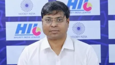 হকি দলের গেরুয়া জার্সি বিতর্ক: অন্ধকারে সভাপতি দিলীপ তিরকে, কর্তাদের কাছে চাইলেন কৈফিয়ত