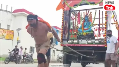 कांवड़ में डंबल, वेट प्लेट्स और जिम... कौन हैं दिल्ली पुलिस के जवान अमित, जो हरिद्वार से जल के साथ ला रहे हैं चलता-फिरता जिम?