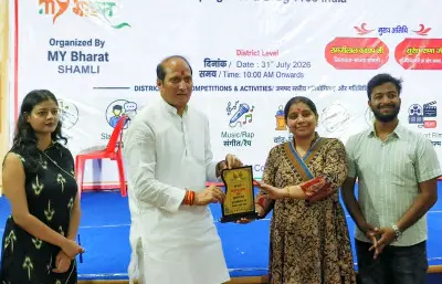 विकसित भारत अभियान में गूंजा नशा मुक्ति का संदेश, सेंट आरसी स्कूल की प्रतियोगिताओं में छात्रों ने दिखाई प्रतिभा