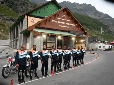 Indian Army's Corps of Signals Dare Devils attempt new world record at Atal Tunnel