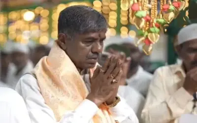Chinthamani News: ಮುರುಗಮಲ್ಲ ಉರುಸ್ ಮಹೋತ್ಸವ: ದರ್ಗಾದಲ್ಲಿ ಜೆ.ಕೆ.ಕೃಷ್ಣಾರೆಡ್ಡಿ ವಿಶೇಷ ಪೂಜೆ