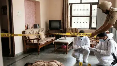 रोहतक में महिला की हत्या, पति ने प्रेमिका संग मिलकर गला घोंटा, घर के फर्श पर मिला शव