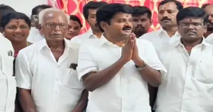 அடப்பாவமே...!! - -சி.விஜயபாஸ்கர் பங்கேற்க கூட்டத்தில் இப்படியா?... தவெக தொண்டர்களால் நேர்ந்த அவமானம்...!
