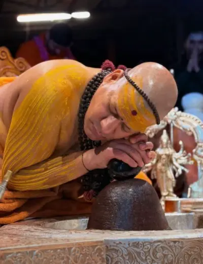 आचार्य महामंडलेश्वर स्वामी कैलाशानंद गिरी जी महाराज लेंगे मौन व्रत, साधना काल में रहेंगे पूर्णतः निर्जल और निराहार