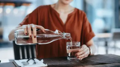 பருவமழை காலத்தில் ஐஸ் வாட்டர் குடிக்கும் பழக்கம் இருக்கா?