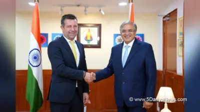 CEC Gyanesh Kumar, Vakhtang Jaoshvili hold talks on training of poll staff