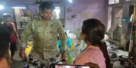 ক্রেতা সুরক্ষা সপ্তাহে শান্তিপুরে অভিযান, একাধিক খাবারের দোকানে অনিয়মের অভিযোগ