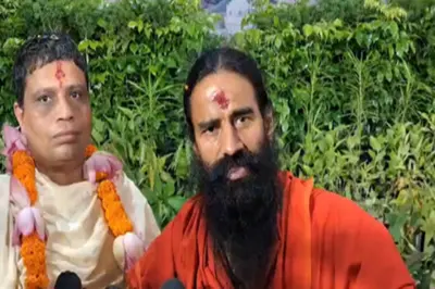 बाबा रामदेव बोले: नशा छोड़ें, शिव आराधना का सच्चा संकल्प अपनाएं!