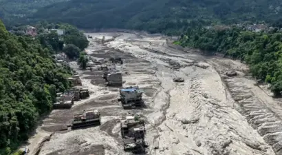 നേപ്പാള് പ്രളയം; നദീതീരങ്ങളിലുള്ളവര് ജാഗ്രത പാലിക്കണം, നിര്ദ്ദേശവുമായി നേപ്പാള് പ്രധാനമന്ത്രിയുടെ ഓഫീസ്