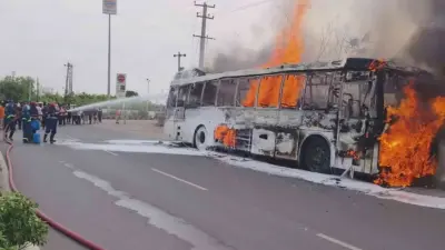 కరీంనగర్ టూ హైదరాబాద్ ఎలక్ట్రిక్ బస్సులో ఘోర అగ్నిప్రమాదం