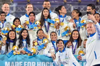 President congratulated the Indian women's hockey team: صدر دروپدی مرمو نے گولڈ میڈل جیتنے پر ہندوستانی خواتین ہاکی ٹیم کو دی مبارکباد، کہا-''آپ نوجوان لڑکیوں کے لیے مشعل راہ ہیں''، وزیرداخلہ امت شاہ نے بھی دی مبارکباد