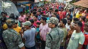 तृणमूलच्या कार्यकर्त्यांकडून धमक्या, दडपशाही, फाल्टामध्ये लोक उतरले रस्त्यांवर