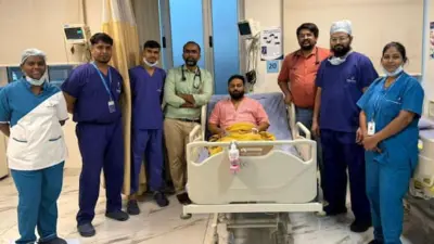 Navi Mumbai Ulwe Chikoo Seed: श्वास घेण्यास त्रास आणि घरघर, रुग्णाच्या फुप्फुसात तीन महिने अडकलेली चिकूची बी सापडली!