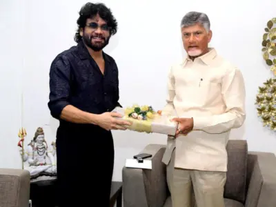Pic: Nagarjuna Meets CM Chandrababu