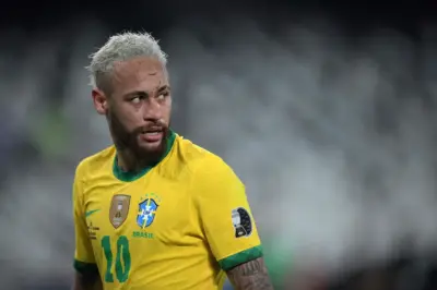 Brazil star Neymar injured and unlikely to be fit for first game at World Cup