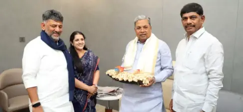 ಸಿದ್ದರಾಮಯ್ಯರ ನಿವಾಸಕ್ಕೆ ಸಿಎಂ ಡಿ.ಕೆ.ಶಿವಕುಮಾರ್ ಭೇಟಿ