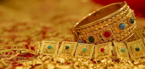പൊലീസുകാരൻ ചമഞ്ഞ് ജ്വല്ലറിയില് നിന്ന് സ്വര്ണാഭരണങ്ങള് തട്ടിയെടുത്തു; പ്രതിയെ തിരിച്ചറിഞ്ഞതായി പൊലീസ്