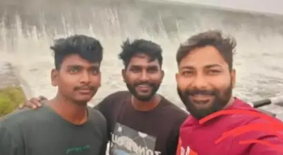 సరదాగా ఈత కోసం వెళ్లి ముగ్గురు స్నేహితులు మృతి