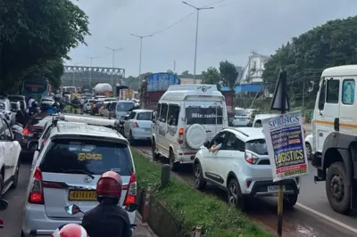 ಬೆಂಗಳೂರು ಎಲಿವೇಟೆಡ್ ಕಾರಿಡಾರ್ಗಳಲ್ಲಿ ಹೊಸ ರೂಲ್ಸ್: ಎಲ್ಲೆಲ್ಲಿ ಬೈಕ್-ಆಟೋಗೆ ಅವಕಾಶ ಇದೆ ಗೊತ್ತಾ?