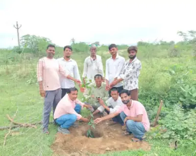 ओम गौशाला में 'एक पेड़, एक जिंदगी' अभियान के तहत हुआ पौधारोपण, पर्यावरण संरक्षण का दिया संदेश