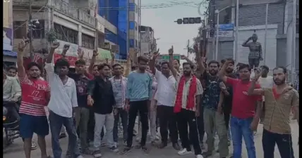 JHARKHAND NEWS : अपराध के विरोध में असरदार रहा लोहरदगा बंद, बाजार रहे बंद, सुरक्षा व्यवस्था रही चाक-चौबंद