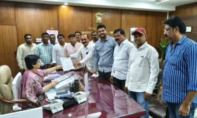 ईडब्ल्यूएस प्लॉटों की रजिस्ट्री पर लगाई जाए रोक