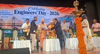 (PUEA)-এর উদ্যোগে কলকাতার ধনধান্য অডিটোরিয়ামে বর্ণাঢ্য অনুষ্ঠান