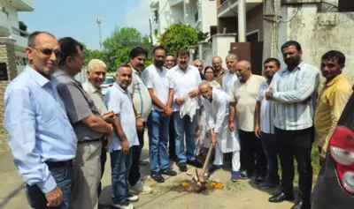 Arvind kick starts Rs 18.37 lakh lane, drain project in Bharat Nagar