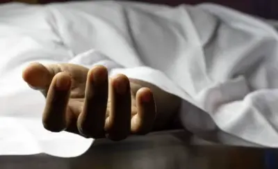 మంచినీళ్ల బాటిల్ తీసాడని చంపేసారా?
