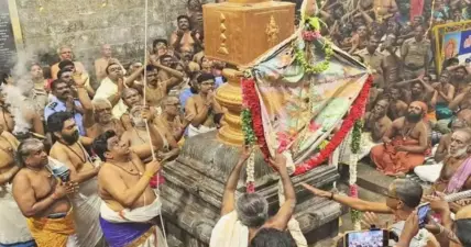 'வெற்றிவேல் முருகனுக்கு அரோகரா...' - திருச்செந்தூரில் ஆவணித்திருவிழா கொடியேற்றம் கோலாகலம்... முழு விவரம் இதோ...!