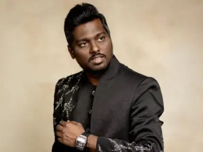 Highflying Director Gets Deadly Shock