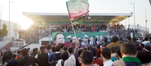 تحریک انصاف کا لانگ مارچ مؤخر