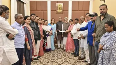 अपात्रता याचिकेसंदर्भात तृणमूलच्या २० बंडखोर खासदारांना नोटीस
