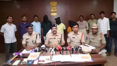 బీమా డబ్బు కోసం భర్తను హత్య చేయించిన భార్య