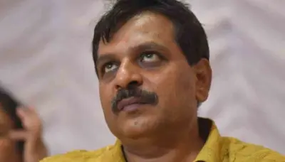 മുസ്ലിം സമുദായത്തിനും ജിഫ്രി തങ്ങള്ക്കും എതിരെ വംശീയ അധിക്ഷേപം നടത്തിയെന്ന പരാതി; ഹിന്ദു ഐക്യവേദി പ്രസിഡന്റ് ആര്വി ബാബുവിനെതിരെ കേസ്