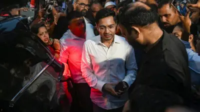 Abhishek Update। বিলবোর্ড বিতর্কের রেশের মাঝেই ফায়ার নোটিস! অভিষেকের অফিসে ৬ গলদ
