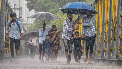 ముంబైని ముంచెత్తిన భారీ వర్షాలు