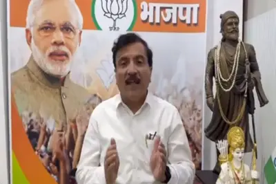 "उद्धव प्रमाणे राज ठाकरेही राजकीय कडेलोटाकडे"