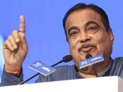 Social Media Talk: Nitin Gadkari Under the Radar!