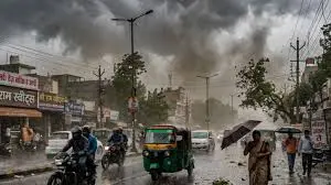 फर्रुखाबाद में तीन दिन का ऑरेंज अलर्ट, मेघगर्जन; वज्रपात और तेज हवाओं की चेतावनी
