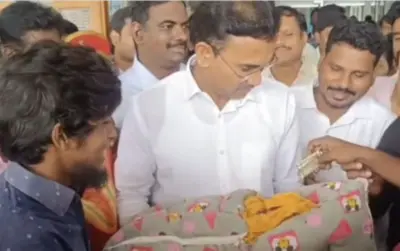 "பெயர் வைக்க சொன்ன பெற்றோர்.." - அமைச்சரின் அடுத்த செகண்ட் ரியாக்ஷன்.. ஓசூரில் நடந்த சுவாரசிய சம்பவம்..!!